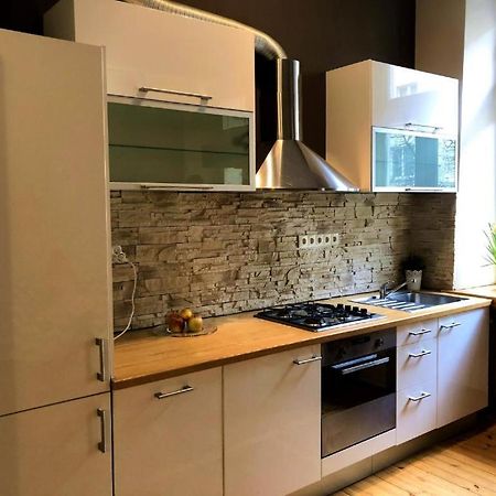 Wilcza 54 Prywatne Mieszkanie Z Balkonem W Centrum 400M Od Dworca Centralnego Samodzielne Zameldowanie! Self Check-In System! Varšava Exteriér fotografie